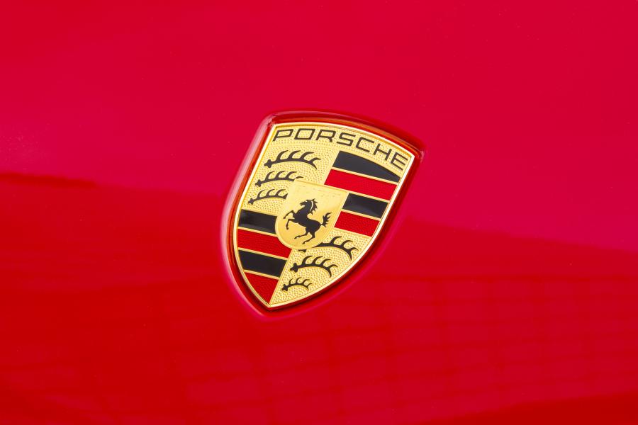 Логотип Porsche Macan GTS (95B) 2020 года  (AU) (фото 13 из 15)